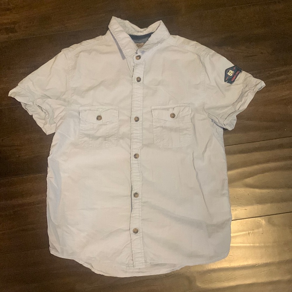 Boys button shirt. Size 10-12.